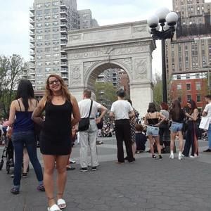 Meet your Posher, Macarena